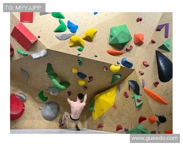 深圳攀岩队的力量与激情探索攀岩运动的魅力与挑战 深圳攀岩队的力量与激情探索攀岩运动的魅力与挑战