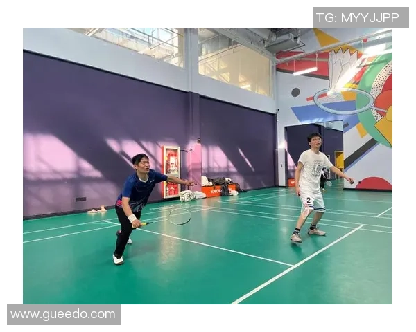 赛后分析：上海羽毛球队与杭州羽毛球队的战术意识与团队配合探讨